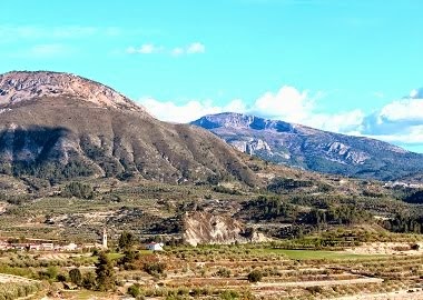 Vall del riu Zeta, Gorga, La Serrella i Aitana.