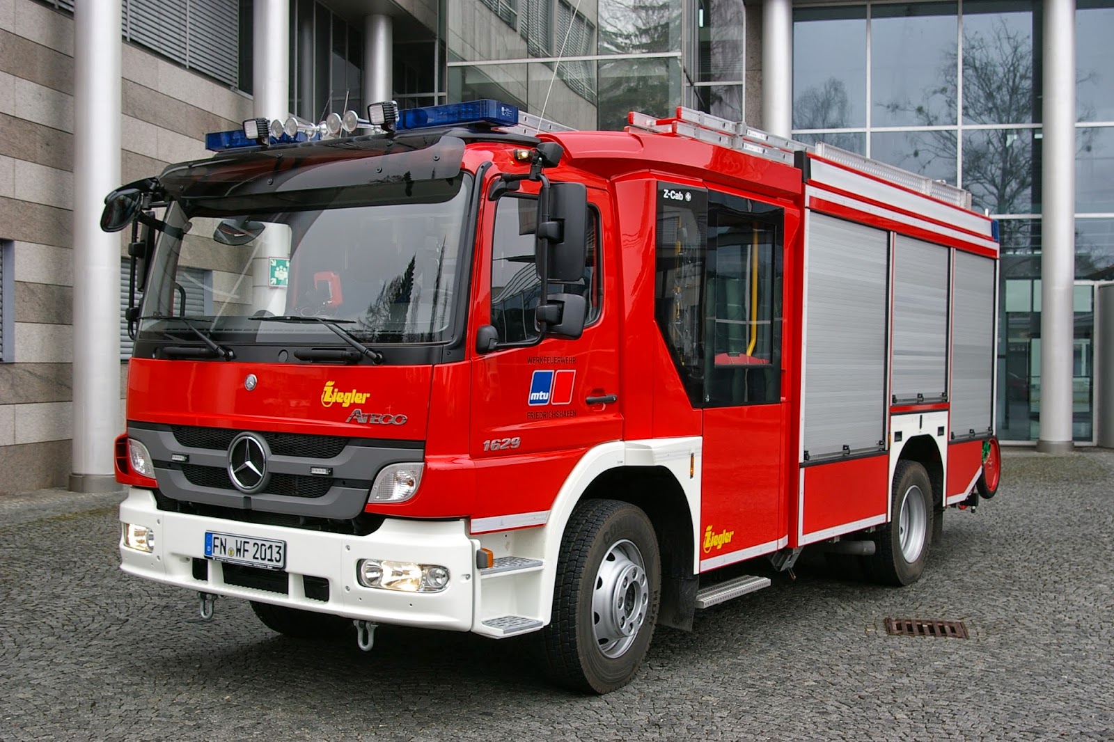 agwf-bw-e-v-neues-einsatzfahrzeug-bei-der-wf-mtu-friedrichshafen