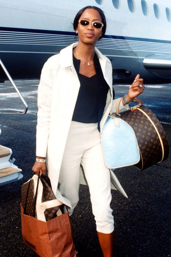 Chic & Comfortable Airport Outfit Inspiration :: TIG