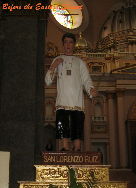 Image of San Lorenzo Ruiz inside Binondo Church