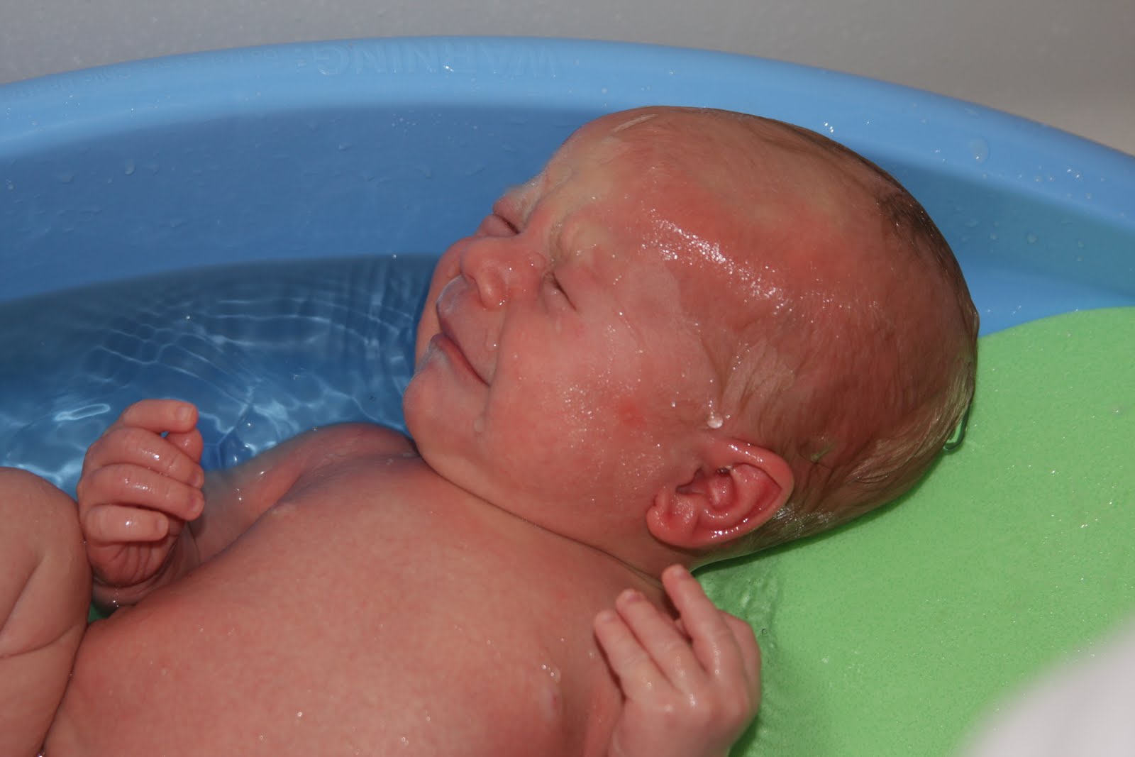 The Chasteens 1 Month and First "Real" Bath