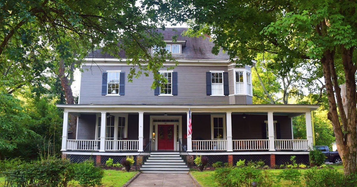 The OliverWestRoberts House in Athens Cobbham Historic District