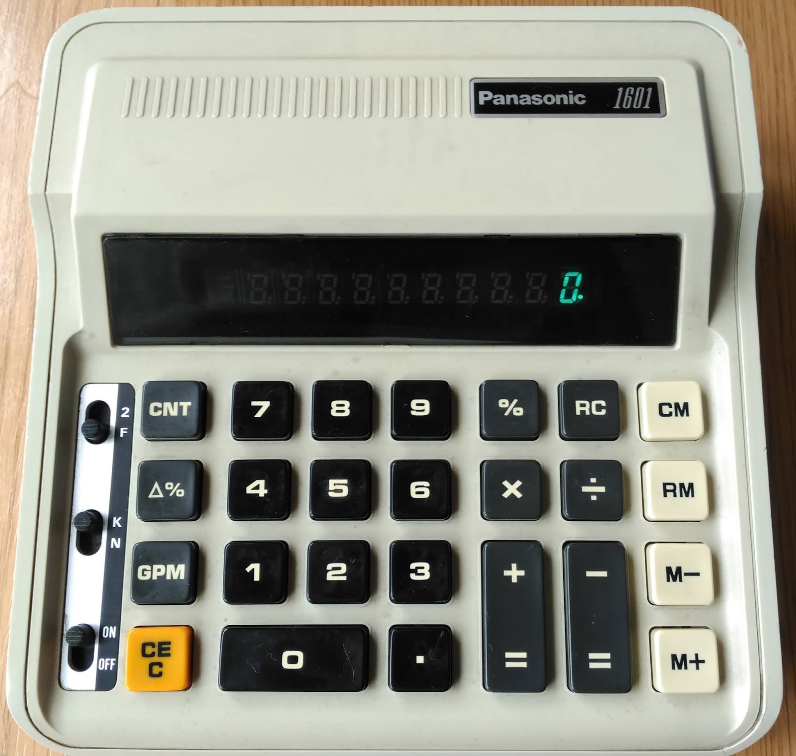 Retro Ordenadores Orty Panasonic 1601 Electronic Calculator (1983)