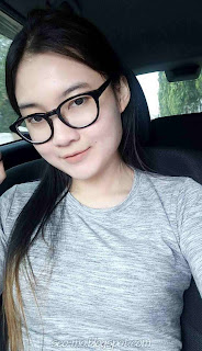 Foto Selfie Nella Kharisma didalam mobil Foto Selfie Nella Kharisma didalam mobil
