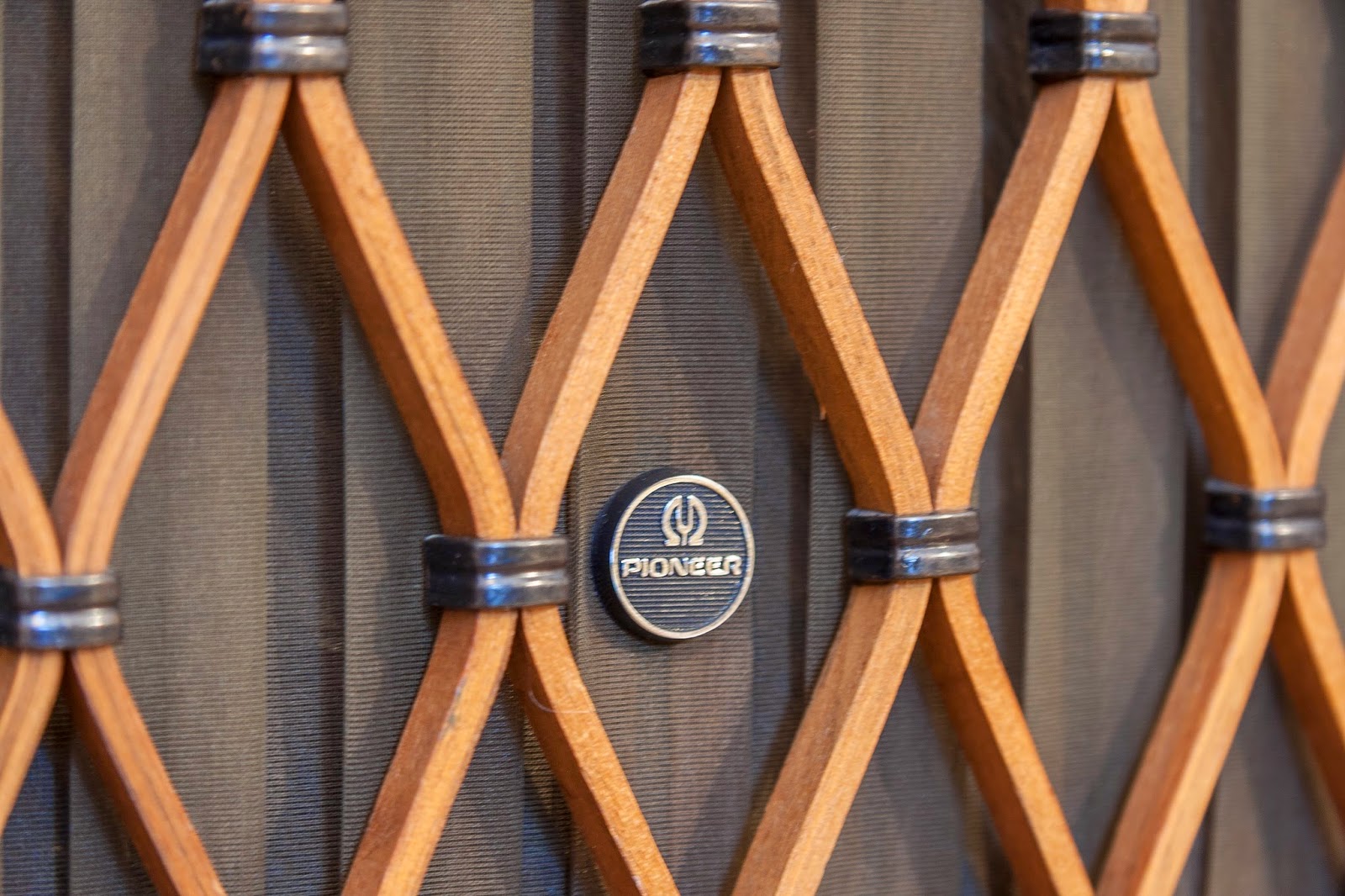 Golden Age Of Audio: Pioneer CS-77A Speakers