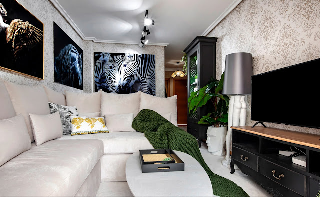 roomyshowroom