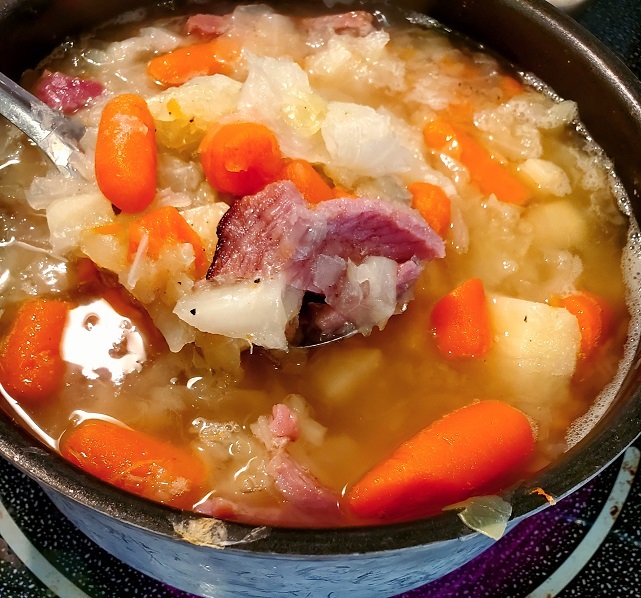 this is ham cabbage and potato soup