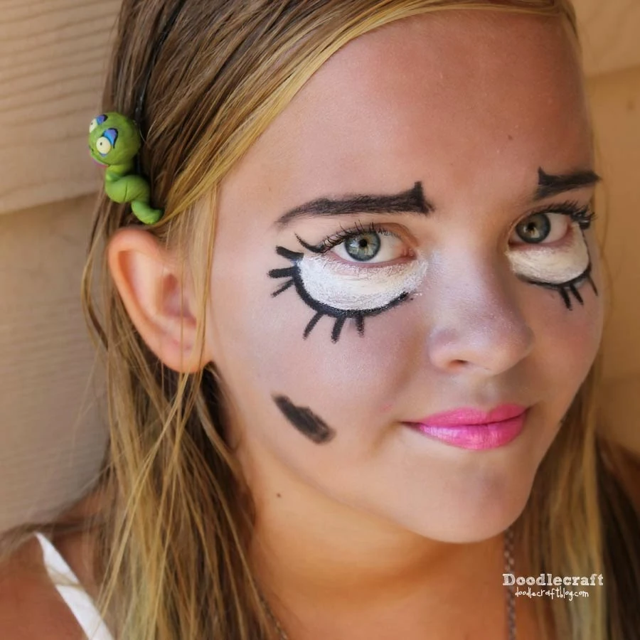 Corpse Bride Maggot Accessories!