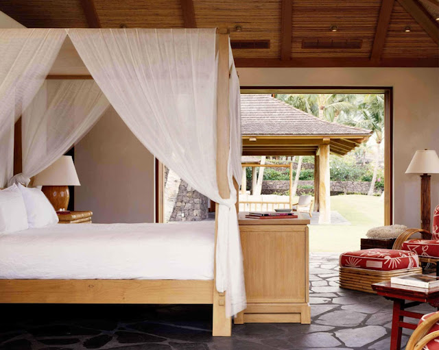 Tropical Cluster House Bedroom