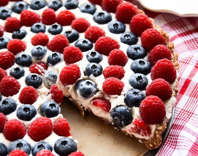 Festive Raspberry & Blueberry Tart | Raw, Vegan, Gluten-Free