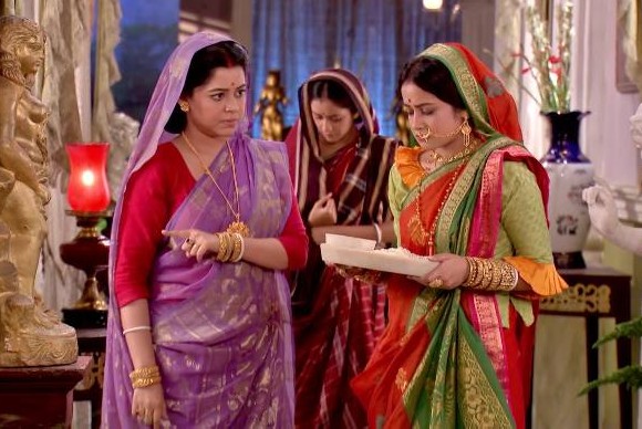 Rani Rashmoni 19 September 2020 Written Update Peshonno become suspicious of Padma