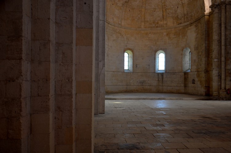 1 Eglise Haute - abbaye de Montmajour