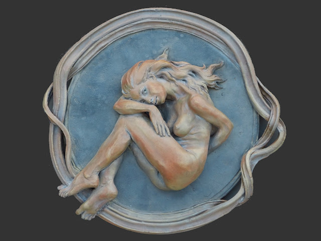 sculpture en haut relief en terre cuite polychrome par Emmanuel Sellier