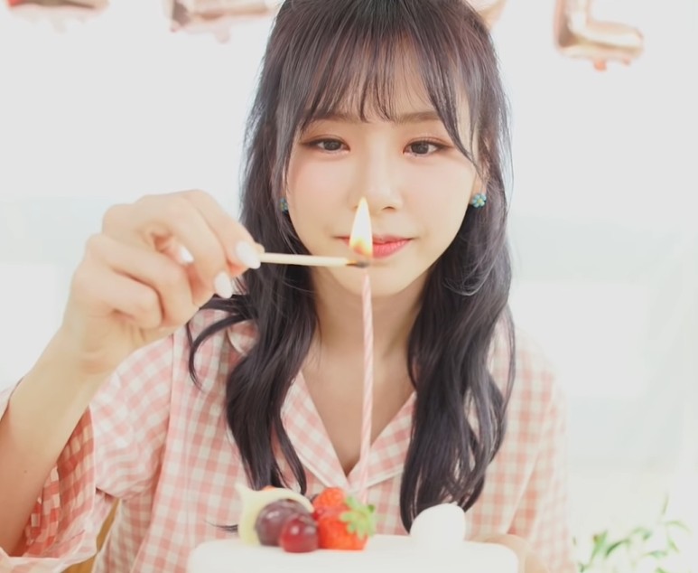 팬사랑 지극한 여돌이 생일날 한 일 | 인스티즈