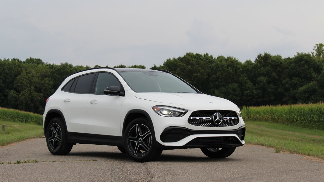 2021 Mercedes Benz GLA Interior and Exterior Gallery