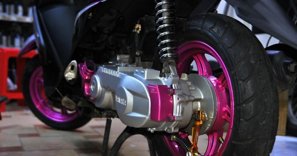 Sơn bánh mâm xe Yamaha Ultimo màu hồng candy cực đẹp - Sơn Mâm Xe Máy