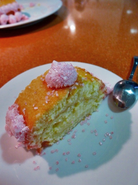  BRAZO DE GITANO AL AROMA DE AZAHAR CON MERENGUE DE SANDIA / <strong>AGUA</strong> DE AZAHAR LA GIRALDA 