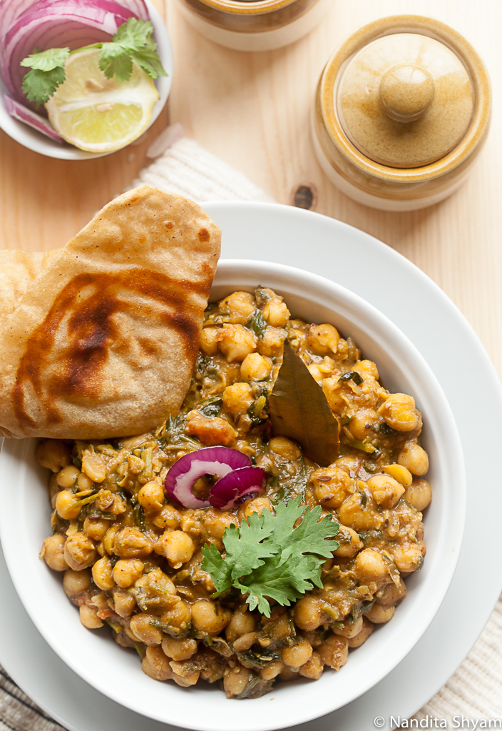 A garbanzo bean and fenugreek curry that is a perfect accompaniment for rice or rotis