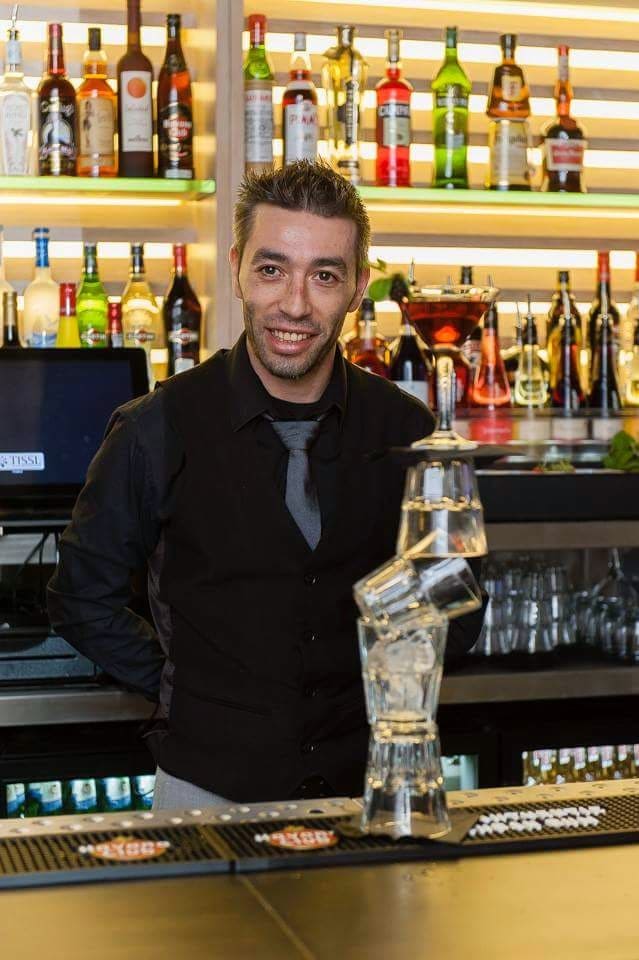 MIXOLOGIA COCKTAILS & MISTURA FINA FRANCISCO GUERREIRO. Rubrica