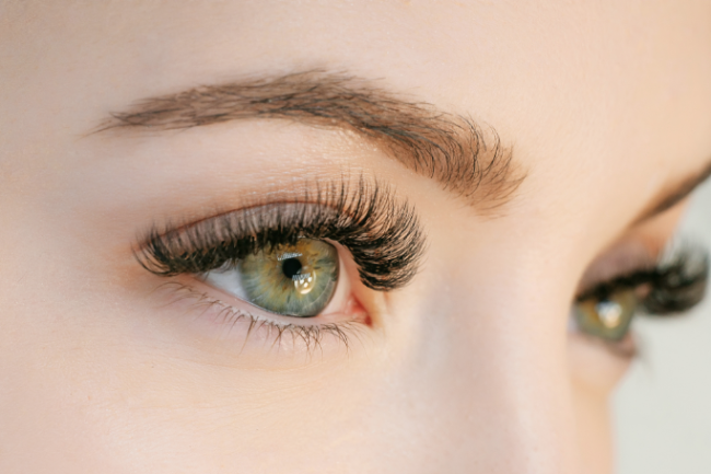 eyelashes eyelashes