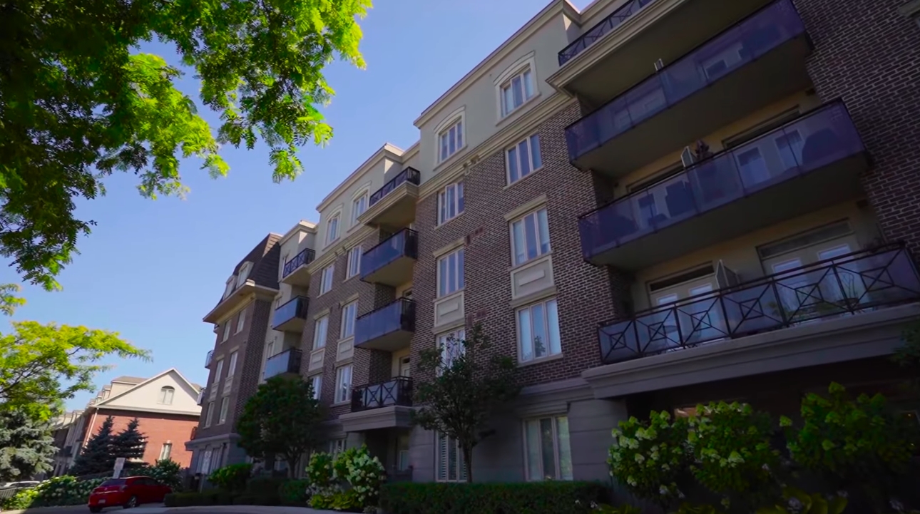 21 Photos vs. 245 Dalesford Rd, Unit 618, Toronto Condo Interior Design Tour