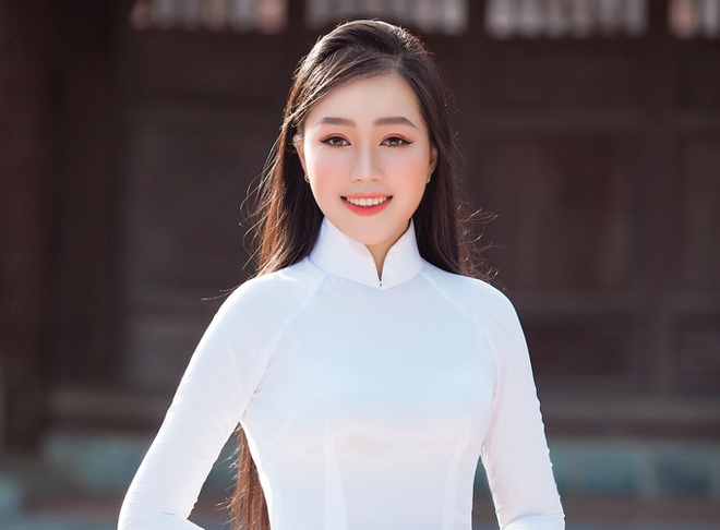 Nhan sắc những thí sinh 18 tuổi của Hoa hậu Việt Nam