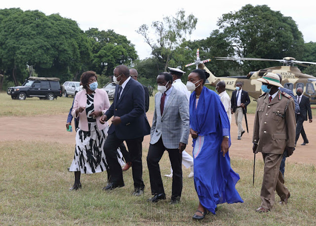 President Uhuru Kenyatta arrives in Kitui  photo