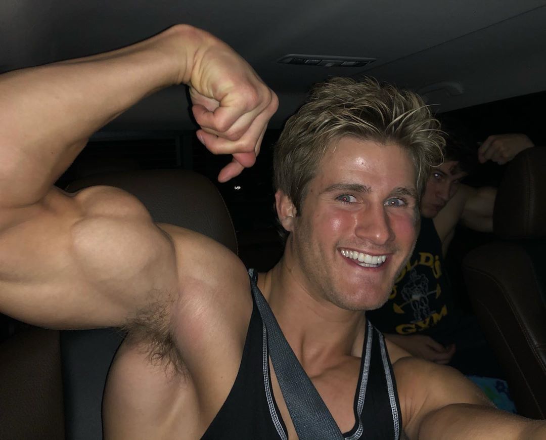 classic-bros-straight-cocky-young-teen-jocks-big-biceps-flex-smile