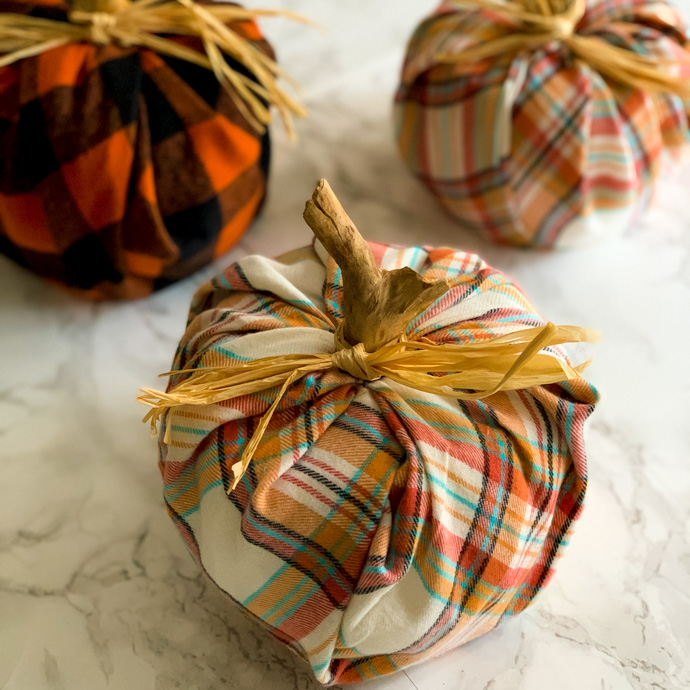Simple plaid pumpkin DIY