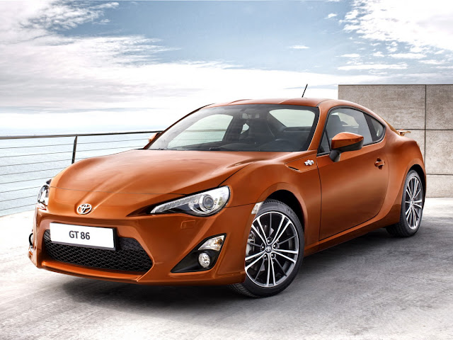 Toyota GT86, jak wygląda, różnice, opinie, czy warto kupić