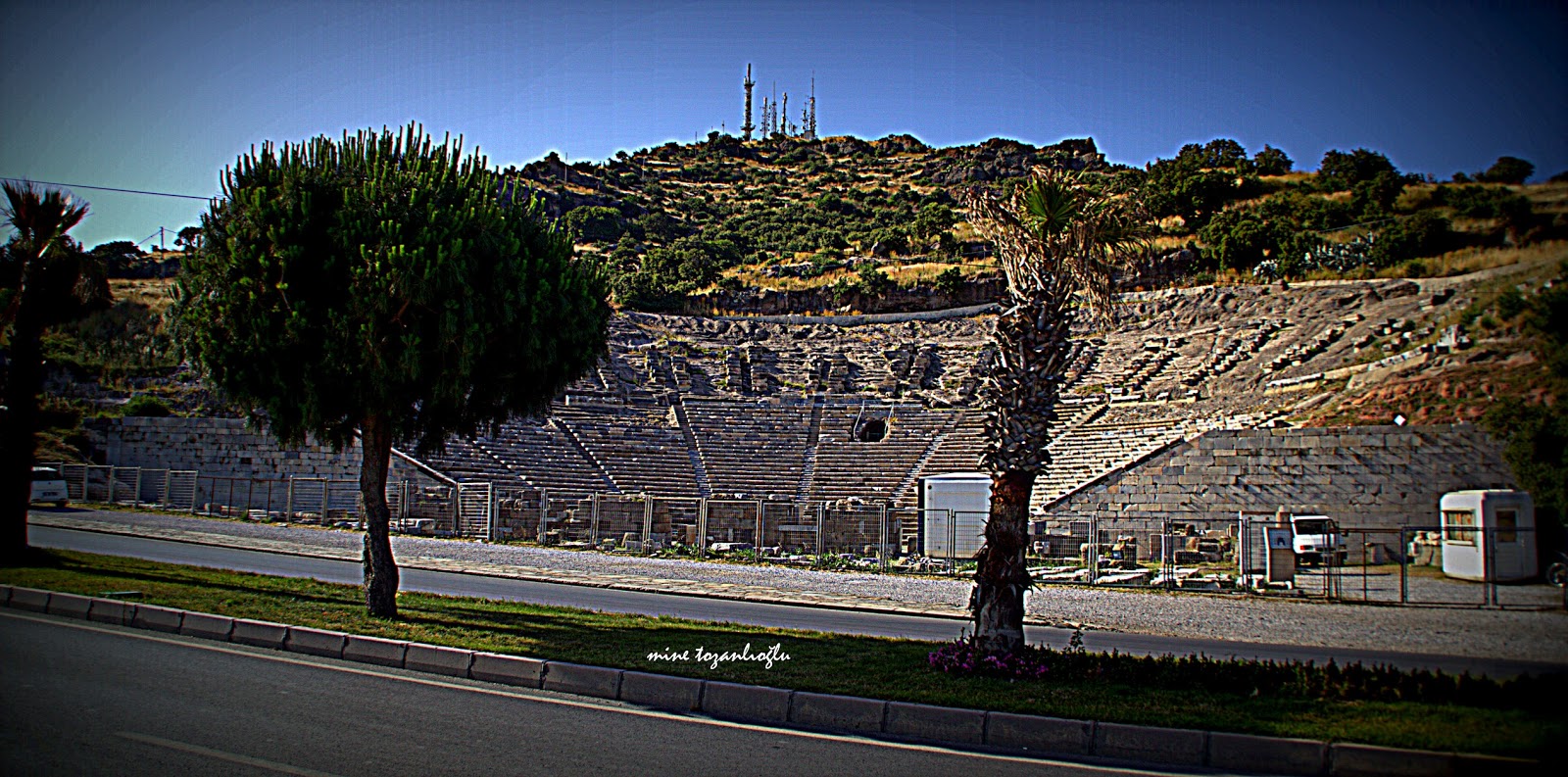 MİNE TOZANLIOĞLU Giderayak Bodrum Kareleri