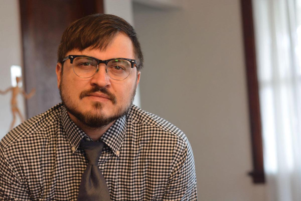 UIS Events UIS Speaker Series examines human rights atrocities