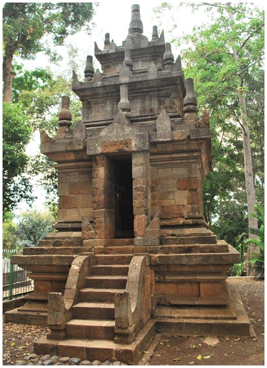 25 Candi-Candi di Indonesia Beserta Letaknya atau Lokasinya | Budaya