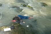 Mayat Wanita Lansia Ini Mengambang di Sungai Bahbolon, Ada yang Kenal?
