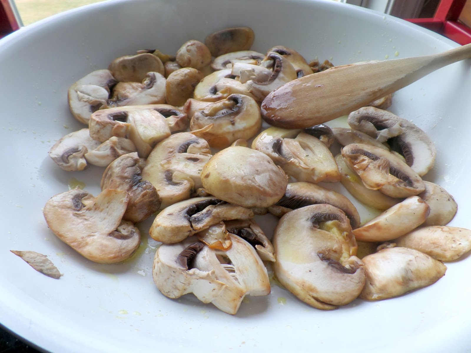 Welcome Home Blog: Cheese and Mushroom Omelet