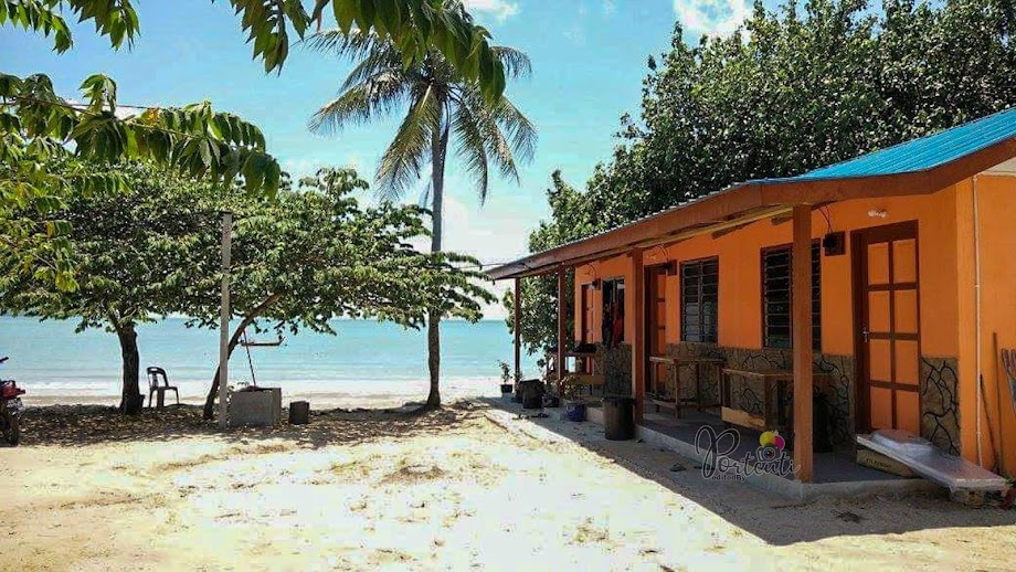 Homestay Teluk Senangin Tepi Pantai - William Richard Green