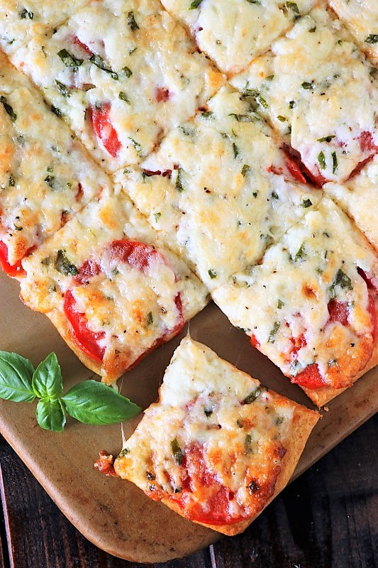 Crescent Roll Tomato-Basil Squares | The Kitchen is My Playground