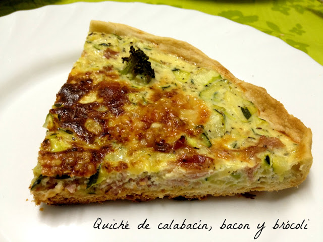 QUICHE DE CALABACÍN, BACON Y BRÓCOLI PASO A PASO (VERSIÓN TRADICIONAL Y SIN LACTOSA) (HORNO Y SARTENES AMC)