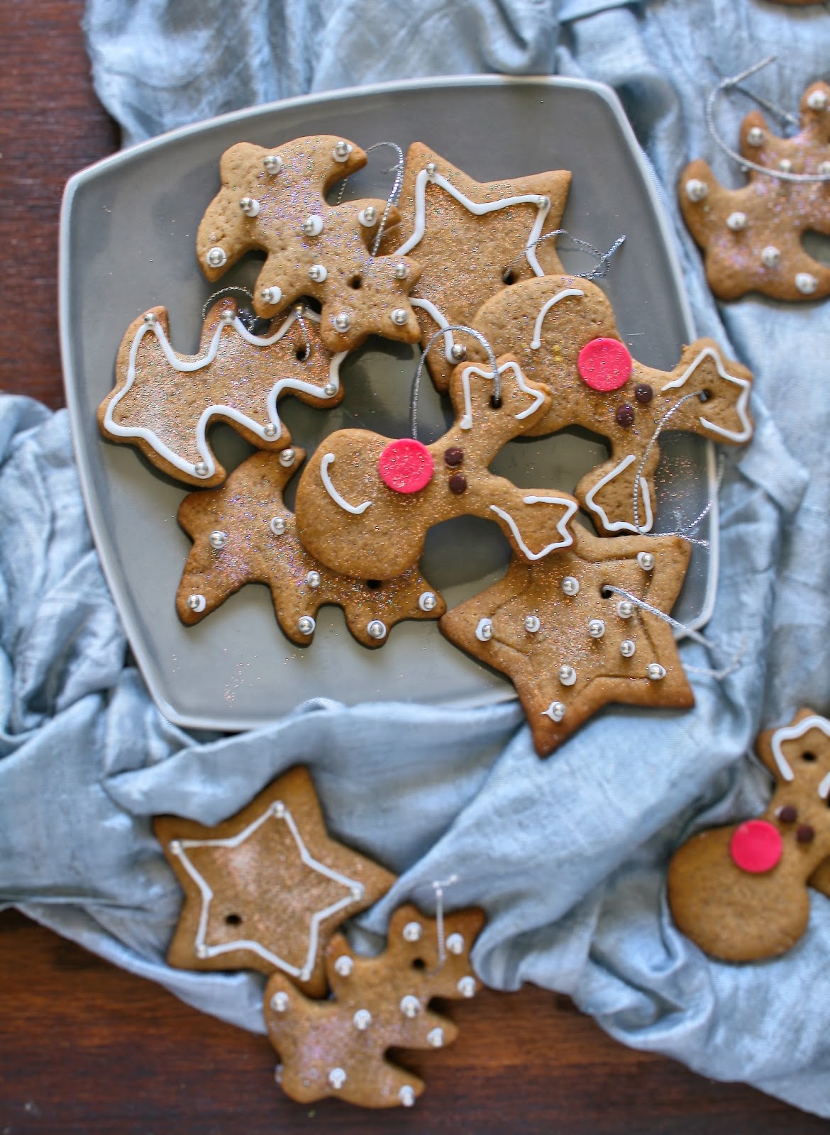 Cupcakes & Couscous Christmas Biscuit Tree