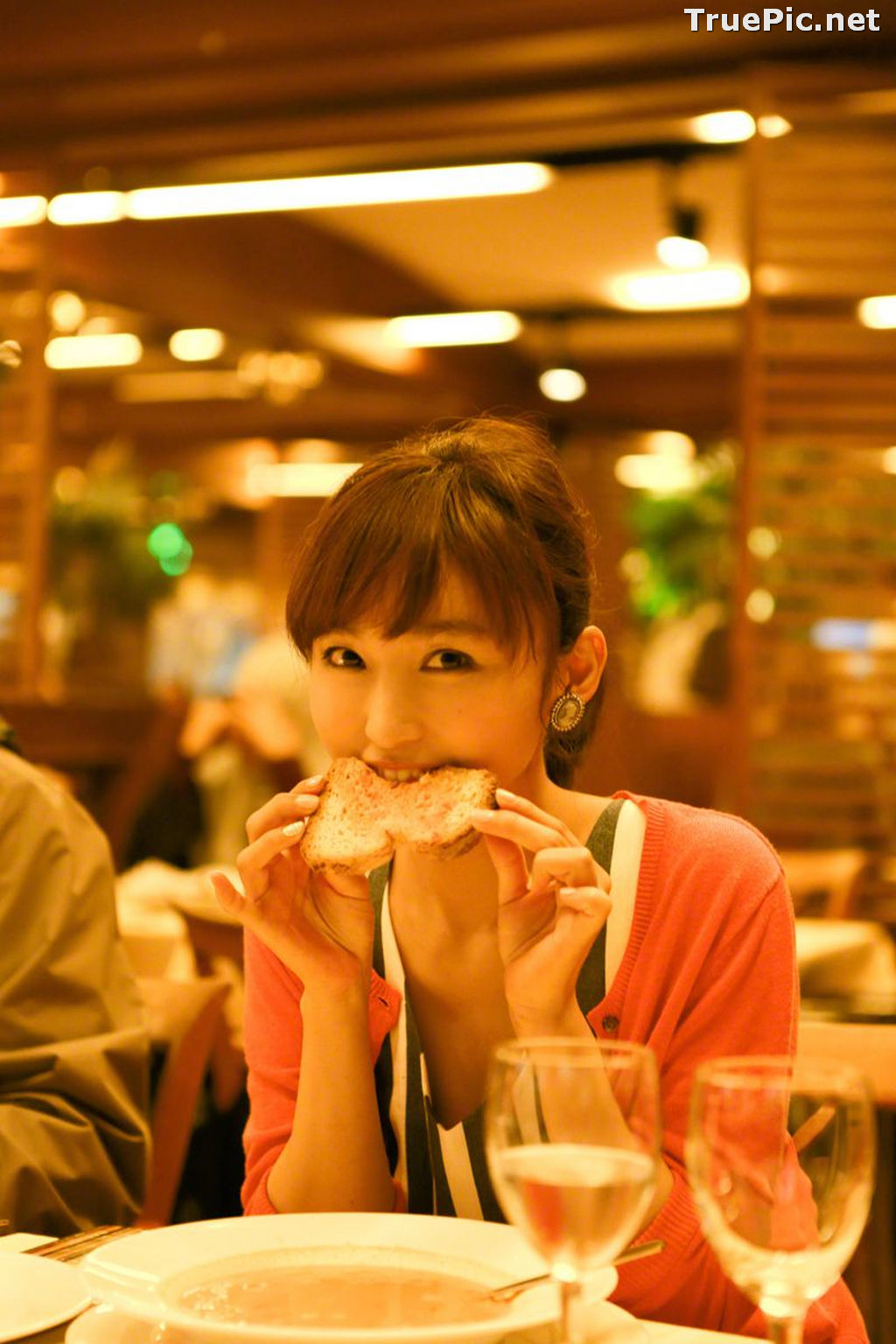 Image Wanibooks No.125 – Japanese Gravure Idol and Singer – Risa Yoshiki - TruePic.net - Picture-56