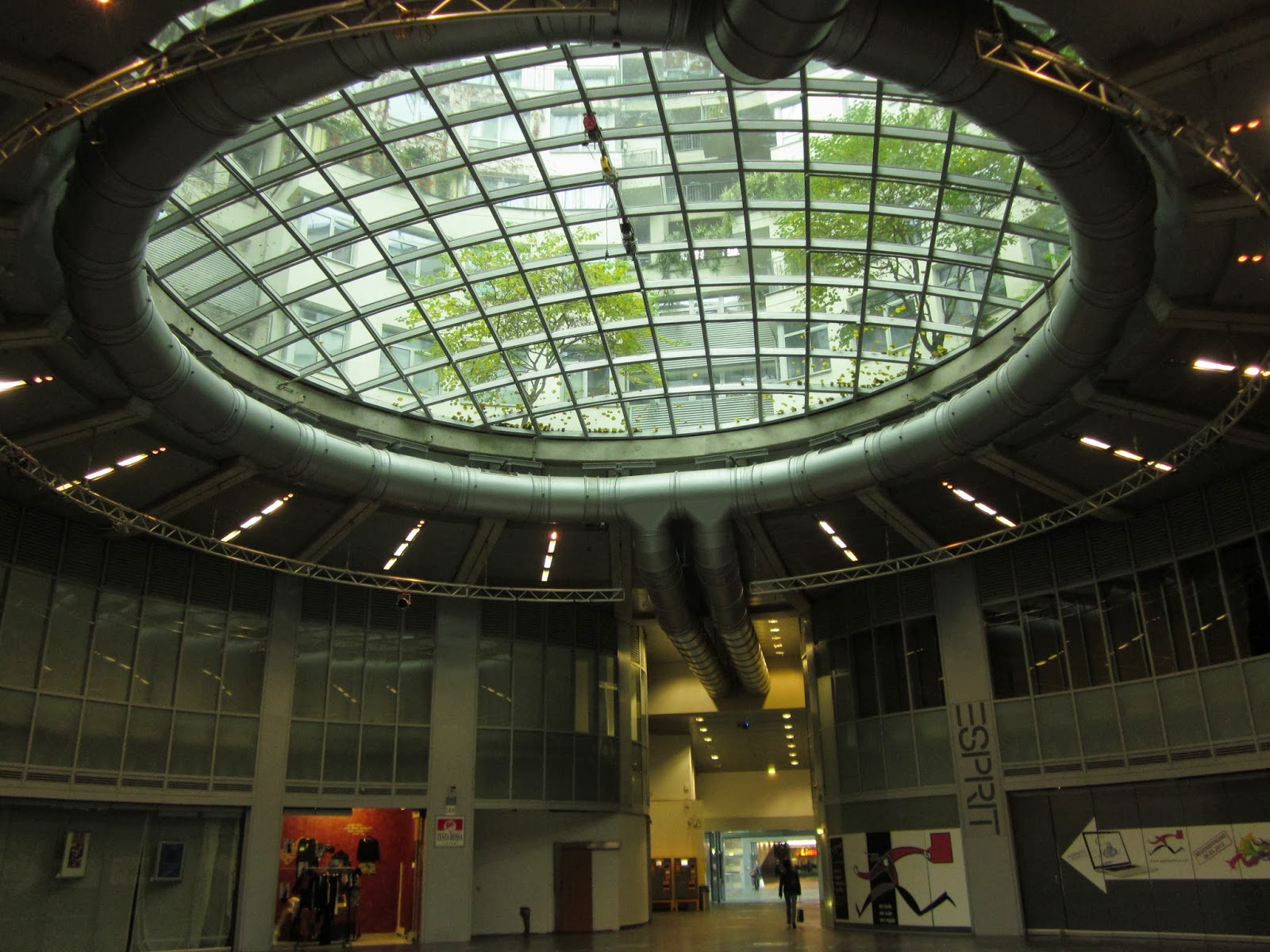 James Bond Locations: Pipeline to the west - Gasometer, Vienna