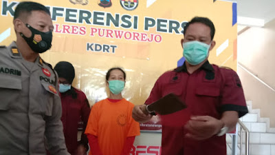 Sering Diancam Cerai, Istri Bacok Suami