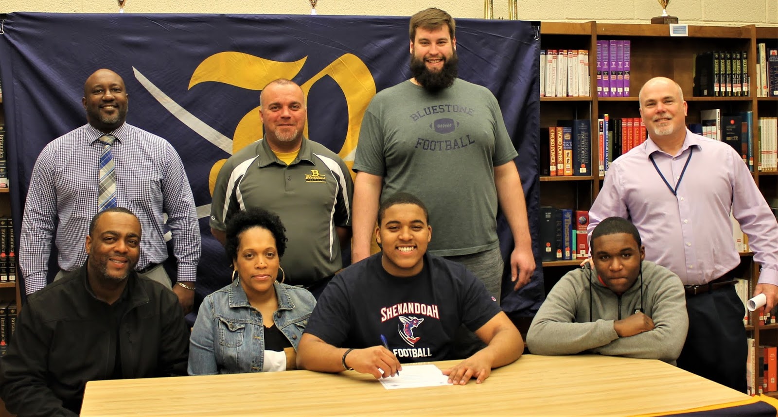 Jones inks commitment to Shendandoah