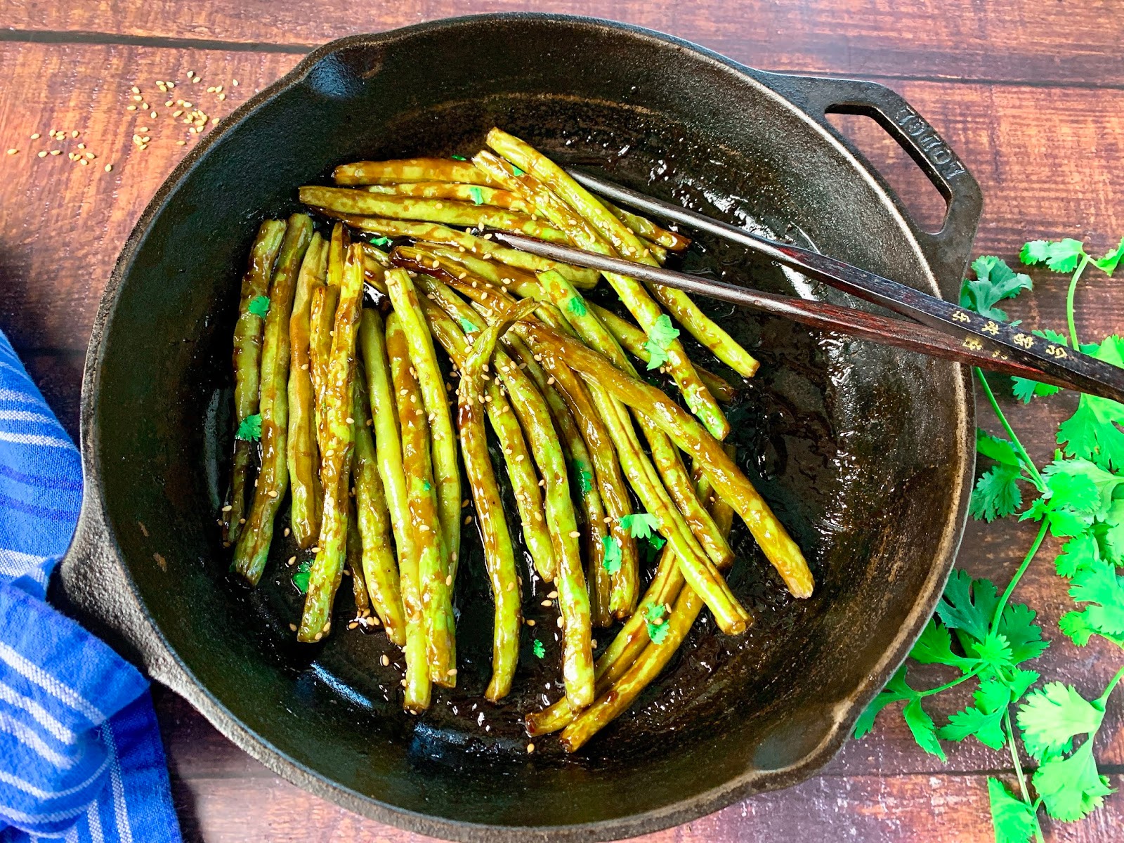 Hoisin Sesame Roasted Green Beans
