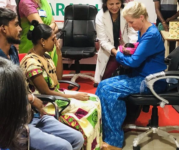 The Countess met with mothers caring for their premature babies at Niloufer Hospital in Hyderabad