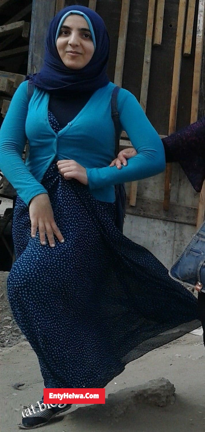 صور أجمل بنات محجبات بالجيبات في الشارع