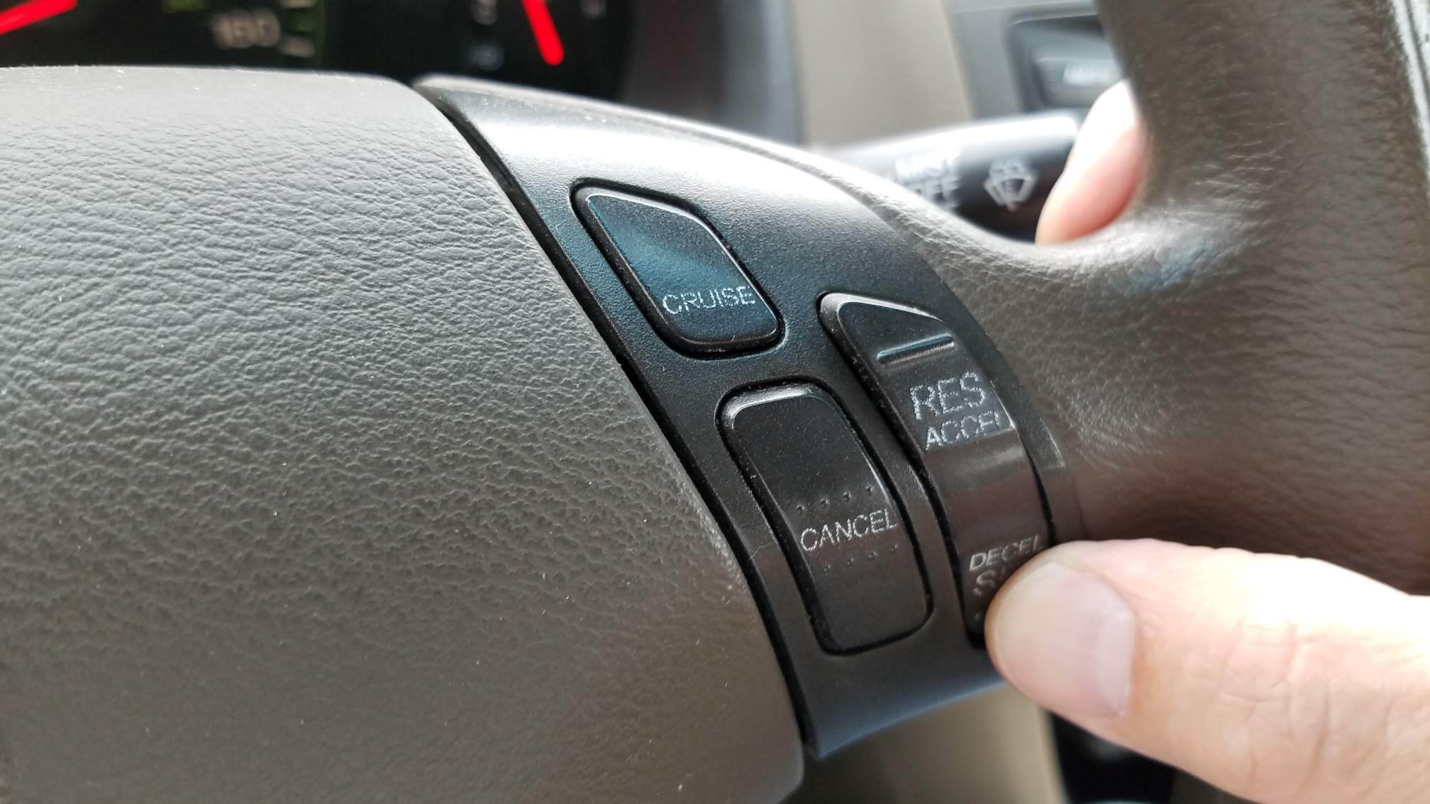 Apa Yang Harus Kalian Ketahui Tentang Cruise Control Pada Mobil AutoRaff