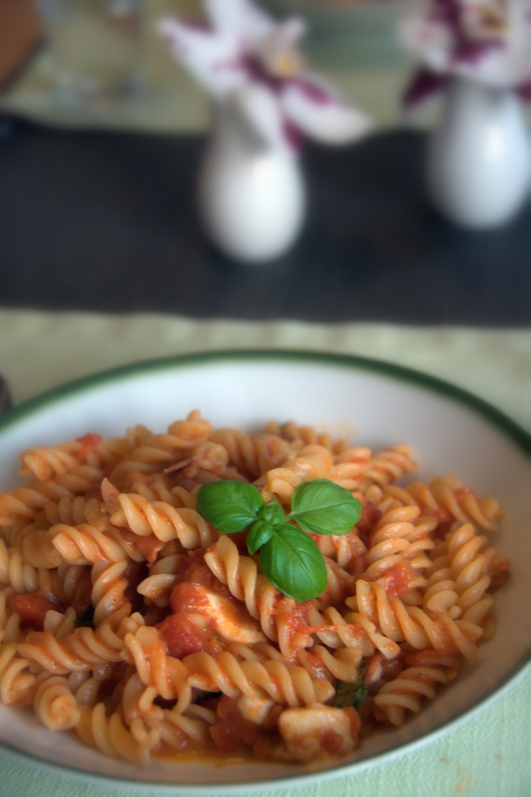 eine prise herzblut: Fusilli in Wodka-Tomatensauce