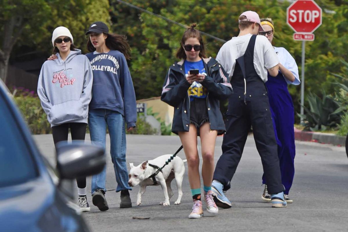 Cara Delevingne, Ashley Benson, Kaia Jordan Gerber, Margaret Qualley