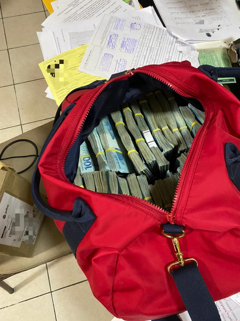 Polícia Federal cumpre mandado contra agentes e empresários em Parauapebas e Marabá.